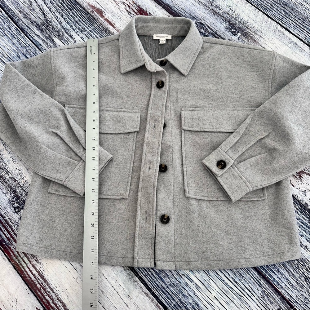 beachlunchlounge Light Gray Utility Jacket - Picture 8 of 8